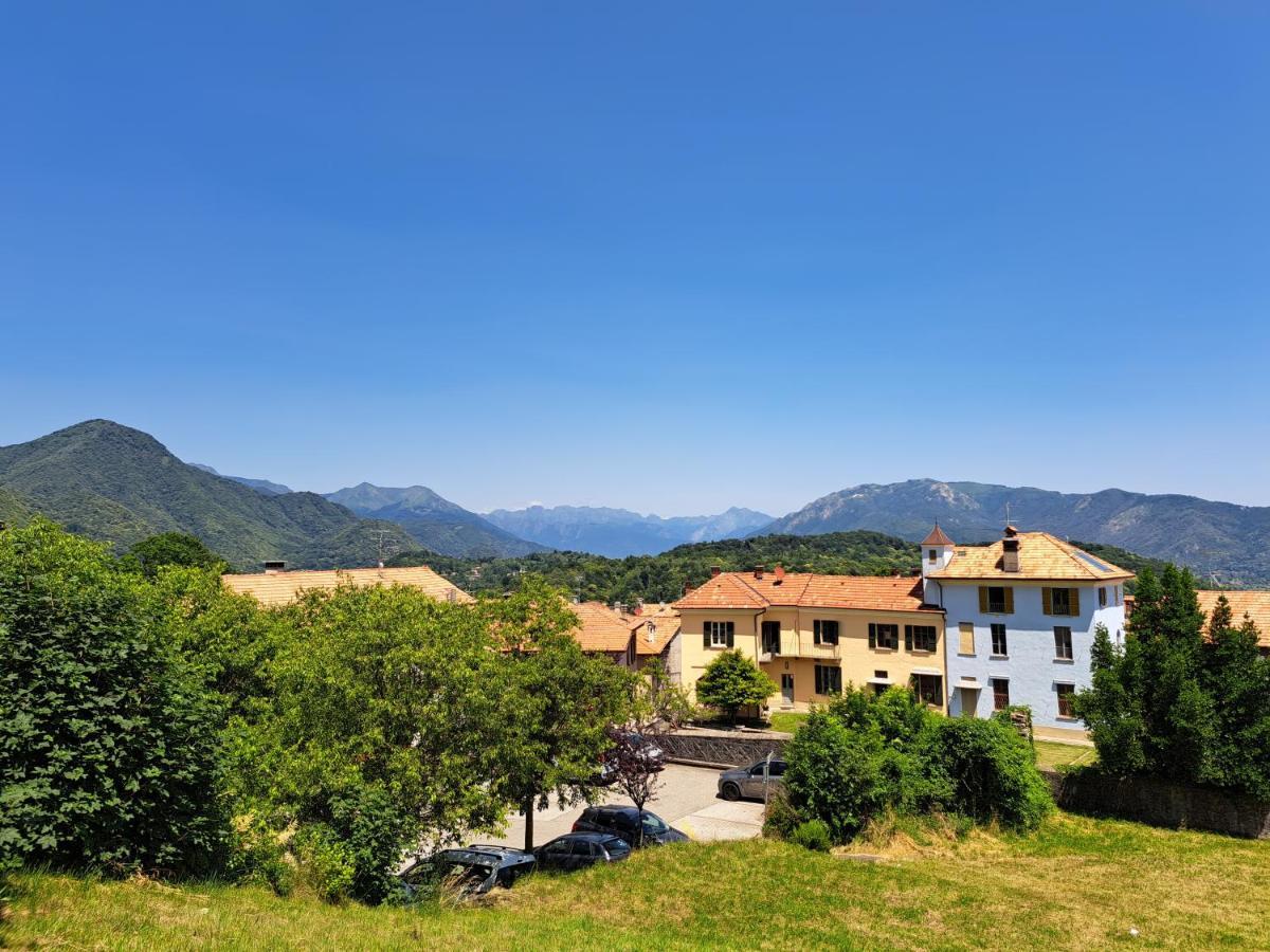 Appartamento Storico Con Giardino Soleggiato - B&B Via Rinaldi 아르토첸토나라 외부 사진