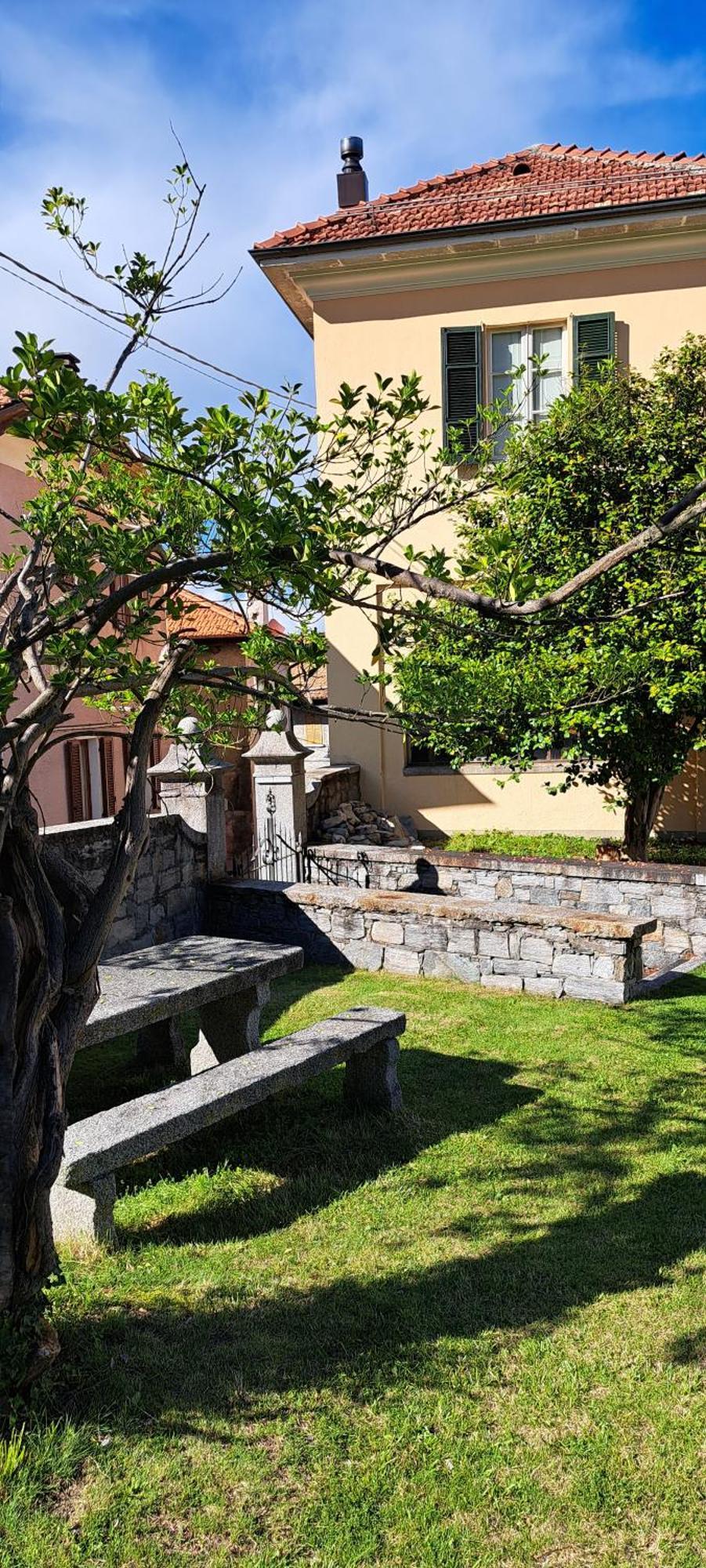 Appartamento Storico Con Giardino Soleggiato - B&B Via Rinaldi 아르토첸토나라 외부 사진